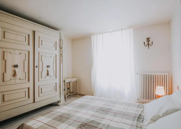 Appartement In Santo Stefano Belbo